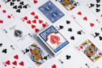 THE U.S. PLAYING CARD CO. Zestaw kart do gry Bicycle Standard Index (2 TALIE) - obrazek 3