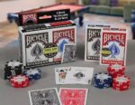 THE U.S. PLAYING CARD CO. Zestaw kart do gry Bicycle Standard Index (4 TALIE) - obrazek 3